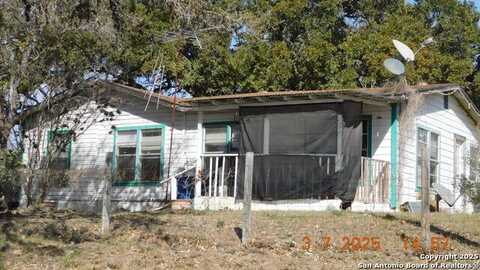 210 Colwell, Pleasanton, TX 78064
