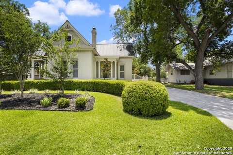 477 W Mill Street, New Braunfels, TX 78130