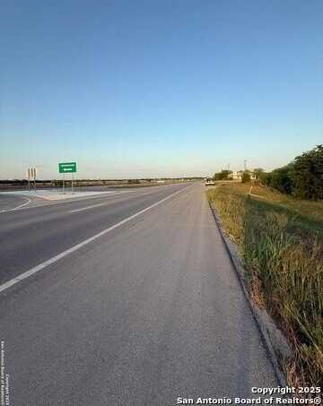 4984 loop 1604, Elmendorf, TX 78112