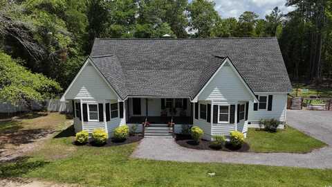 160 Comanche Dr., Georgetown, SC 29440