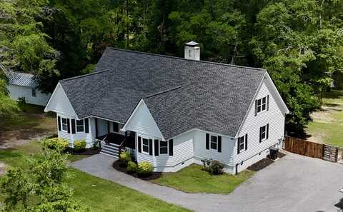 160 Comanche Dr., Georgetown, SC 29440