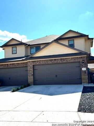 1514 Lucille St, Seguin, TX 78155