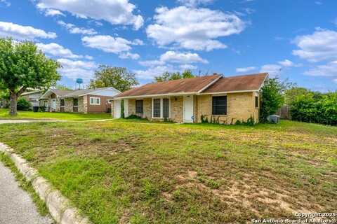 7741 Leafy Hollow Ct, Live Oak, TX 78233