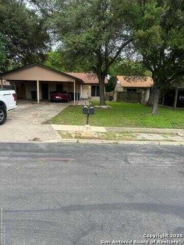 13136 Los Espanada, San Antonio, TX 78233