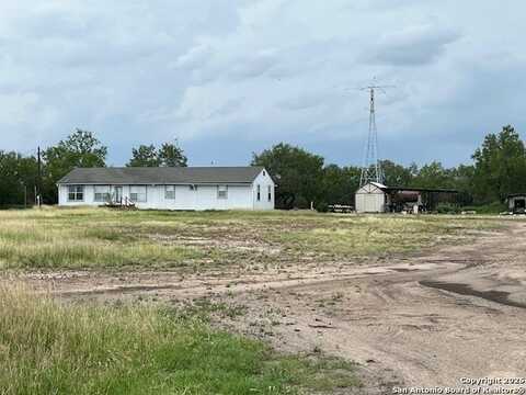 2065 Corgey, Pleasanton, TX 78064