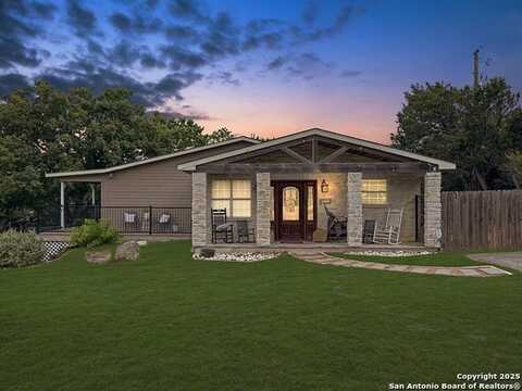 729 Trail Crest, Canyon Lake, TX 78133