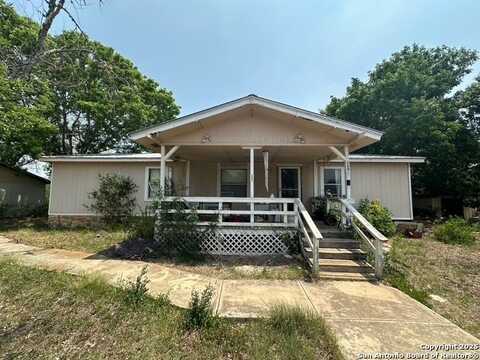 368 county road 458, Hondo, TX 78861
