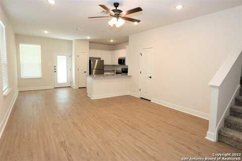 10310 Lynwood Village, San Antonio, TX 78245