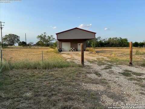 125 Maravillas Dr, Pleasanton, TX 78064