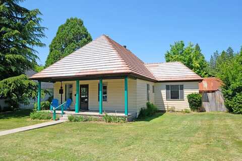 429 Grove Ave, McCloud, CA 96057
