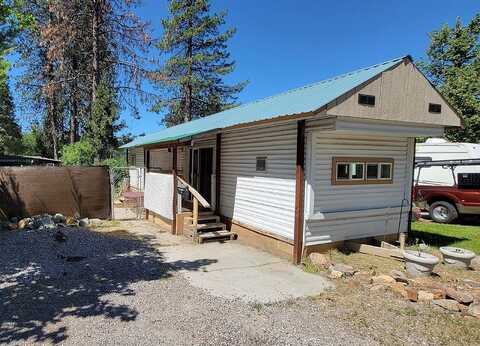 704 S Old Stage Rd #22, Mount Shasta, CA 96067