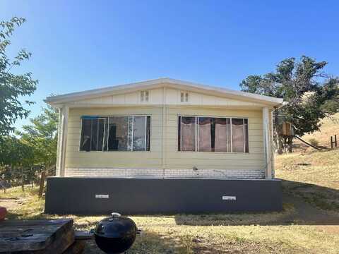 13008 Whitepine Pl, Hornbrook, CA 96044