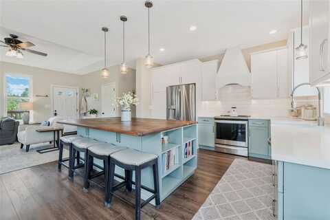 30600 ORMEGA WAY, Oak Creek, CO 80467