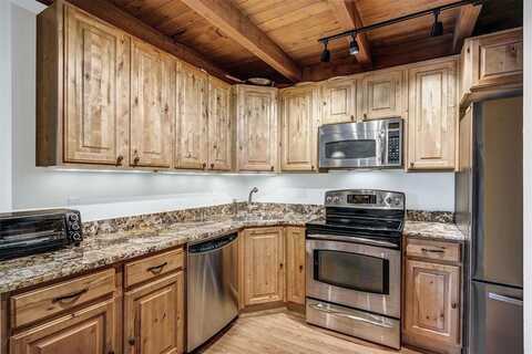 2300 LODGE POLE CIRCLE, Wildernest, CO 80498