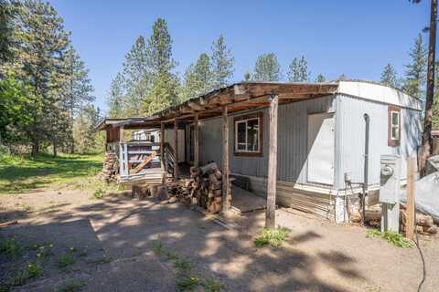 3284 Viewridge Ln, Valley, WA 99181
