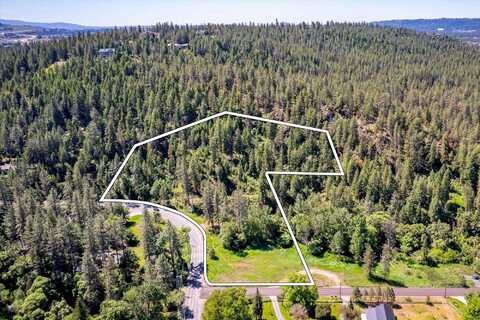 2126 E LEONA Dr, Spokane, WA 99208