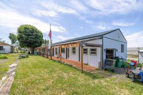 225 E 5TH Ave, Spangle, WA 99031