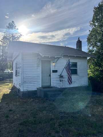 5703 N Wall St, Spokane, WA 99205