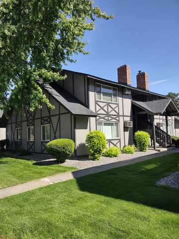 108 E Weile Ave, Spokane, WA 99208
