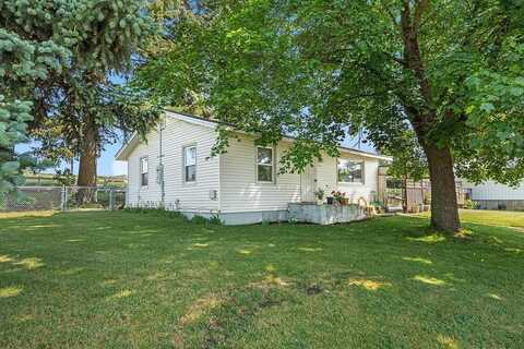 611 E Mill St, Latah, WA 99018