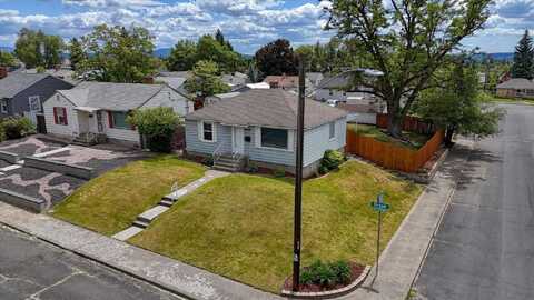 2729 W BROAD Ave, Spokane, WA 99205