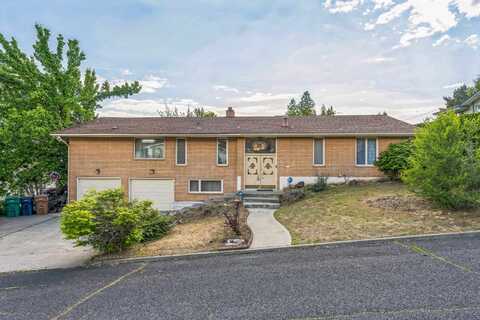 4004 W Taft Dr, Spokane, WA 99208