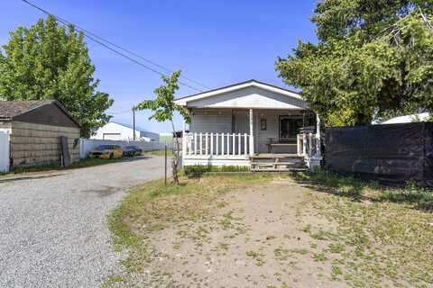 125 N Flora Rd, Greenacres, WA 99016
