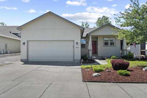 17620 E 3rd Ln, Spokane, WA 99016