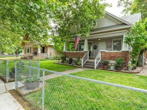 1207 W Shannon Ave, Spokane, WA 99207