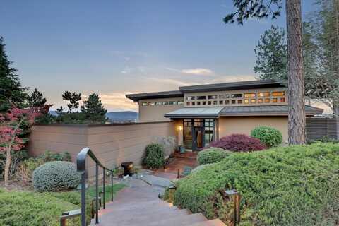 9715 E North Rim Ln, Spokane, WA 99217