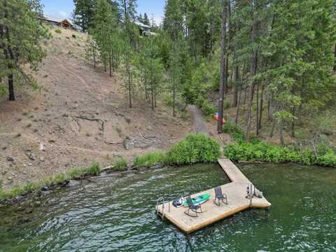 21101 N Byrne Ln, Nine Mile Falls, WA 99026