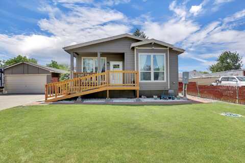 19214 E Buckeye Ave, Greenacres, WA 99027