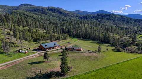 27120 E Blanchard Loop, Newport, WA 99156