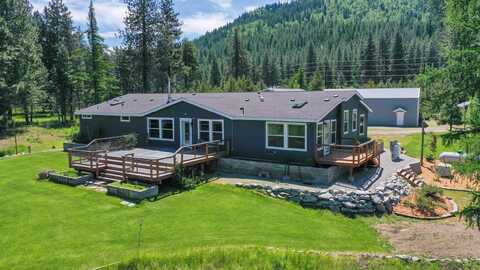 322205 Highway 2 Hwy, Newport, WA 99156