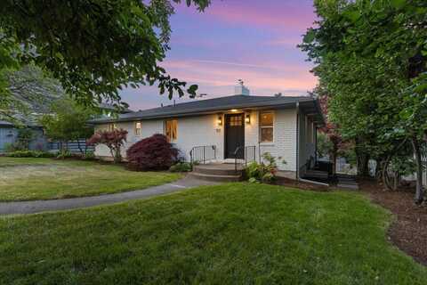 921 S Wright Blvd, Liberty Lake, WA 99019