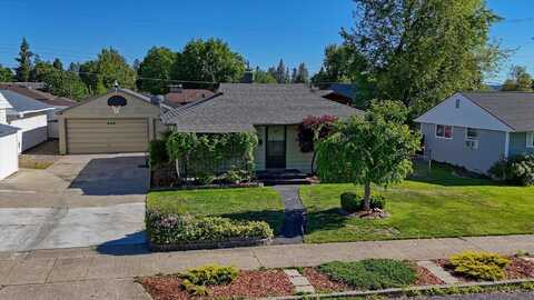 3015 W Eloika Ave, Spokane, WA 99205
