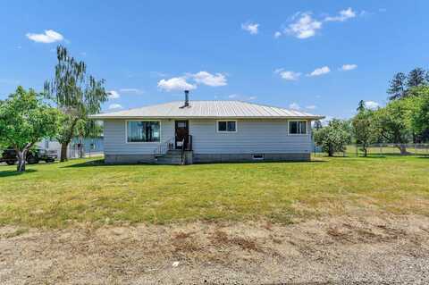724 E Deer Park Milan Rd, Deer Park, WA 99006