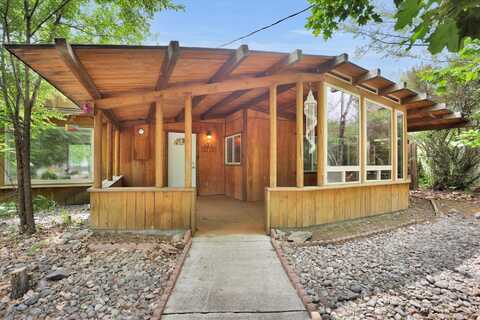 3716 E 4th St, Mead, WA 99021