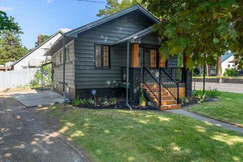 2827 S Division St, Spokane, WA 99203