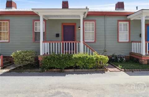 545 E Macon Street, Savannah, GA 31401