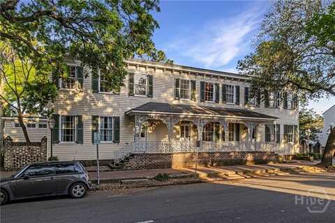 52-56 E Broad Street, Savannah, GA 31401