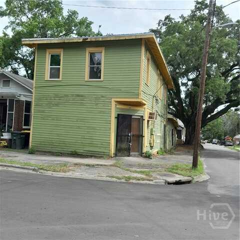 651 W 41st Street W, Savannah, GA 31415