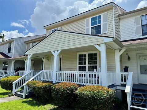912 Pineland Avenue, Hinesville, GA 31313