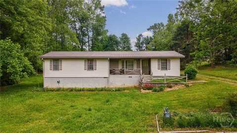 8270 Pendergrass Road, Hoschton, GA 30548