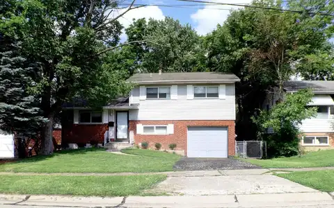 9224 Comstock, Cincinnati, OH 45231