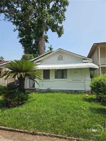 1018 W 45th Street, Savannah, GA 31405