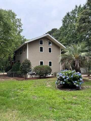1386 Forest Lake Drive, Manning, SC 29102