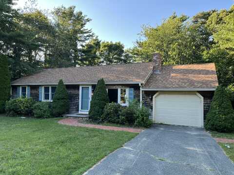 12 Pine Terrace, East Sandwich, MA 02537