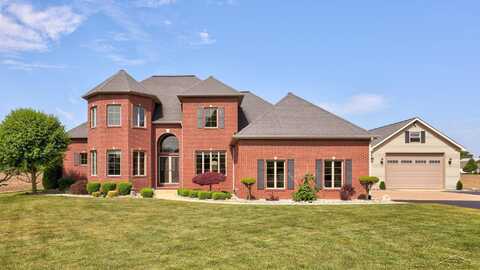 5859 N Center, Saginaw, MI 48604