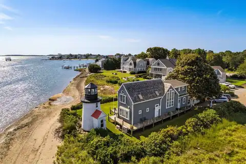 107 Channel Point Road, Hyannis, MA 02601